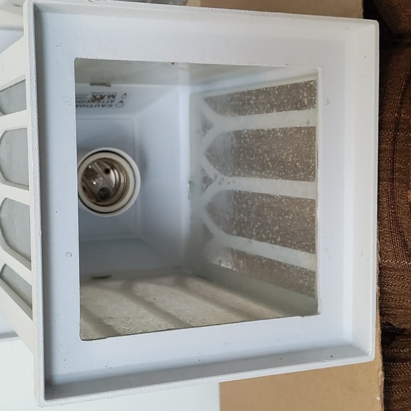 Patriot Lighting Outdoor seeded glass light fixture - Picture 6 of 6